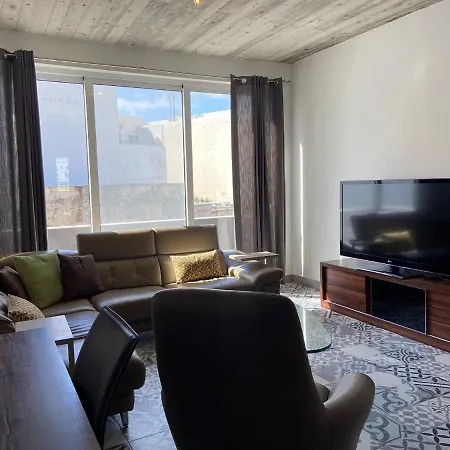 Distant Seaview Penthouse Apartment Sliema