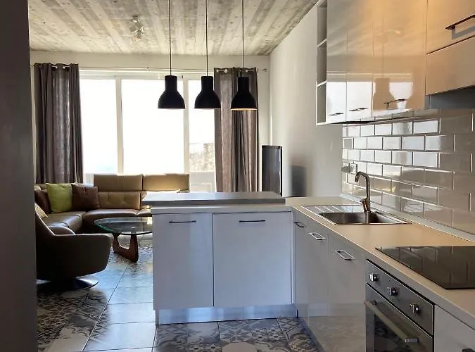 Distant Seaview Penthouse Daire Sliema