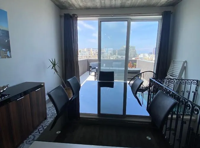 Daire Distant Seaview Penthouse