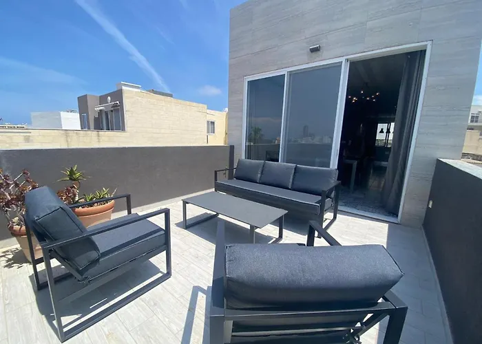 Daire Distant Seaview Penthouse Sliema